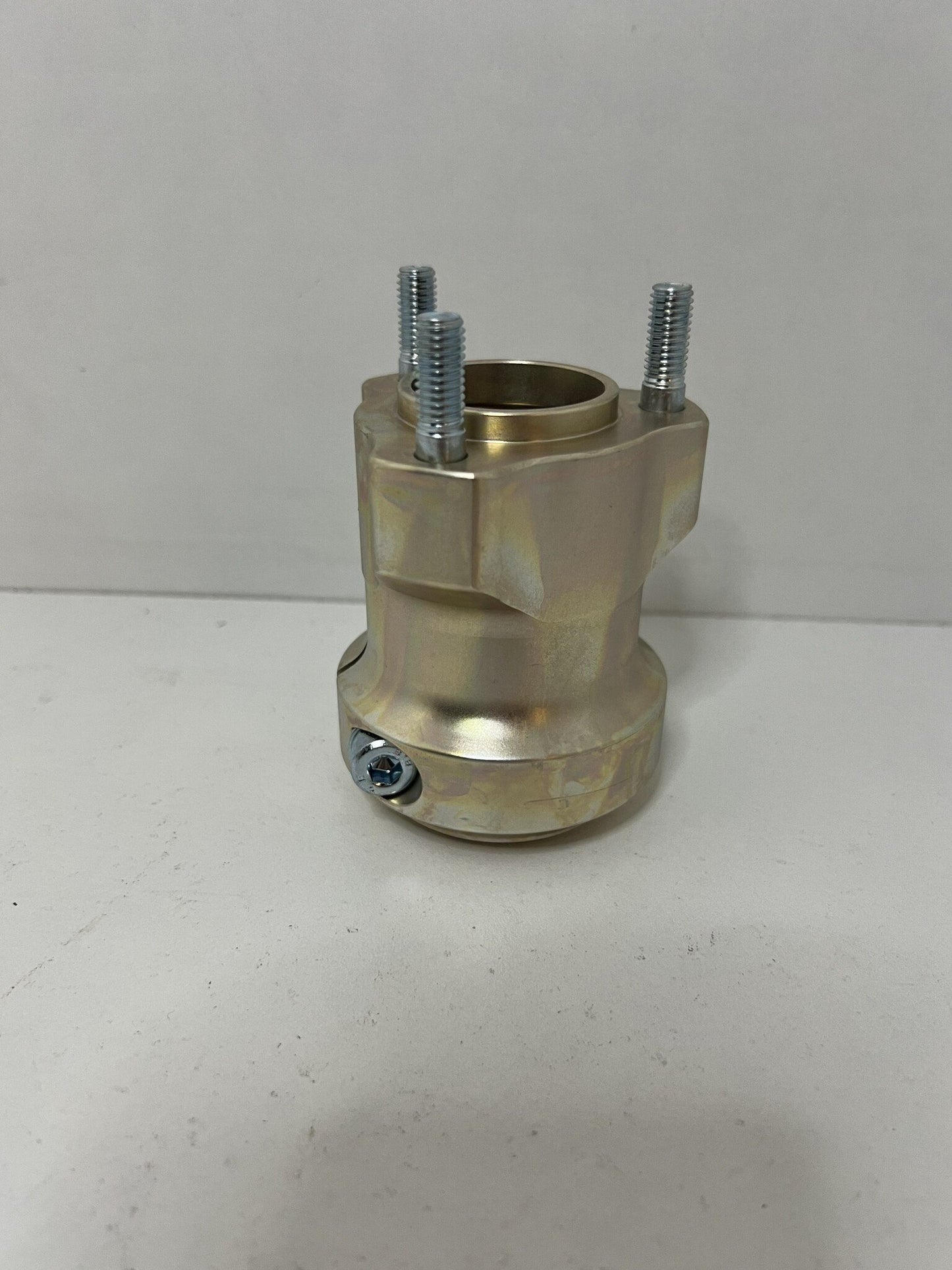 Promotion Croc magnésium pour moyeu de roue 40X71MM