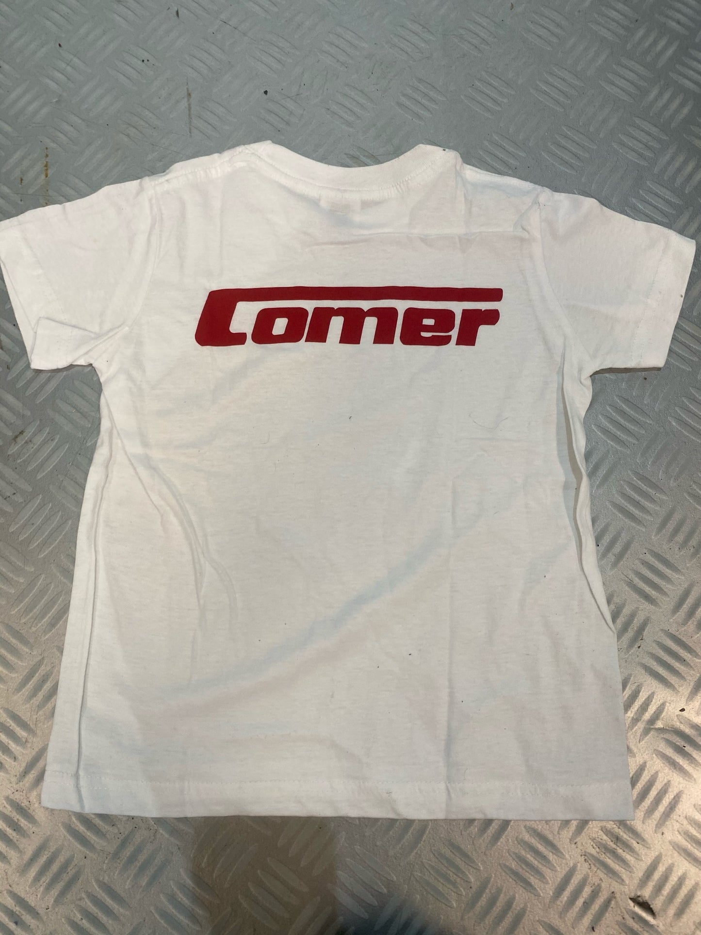 T-shirt Comer taille 7/8 ans