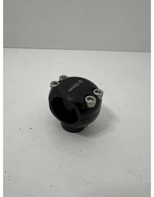 Gebruikt chassis klem 32mm - KartKings