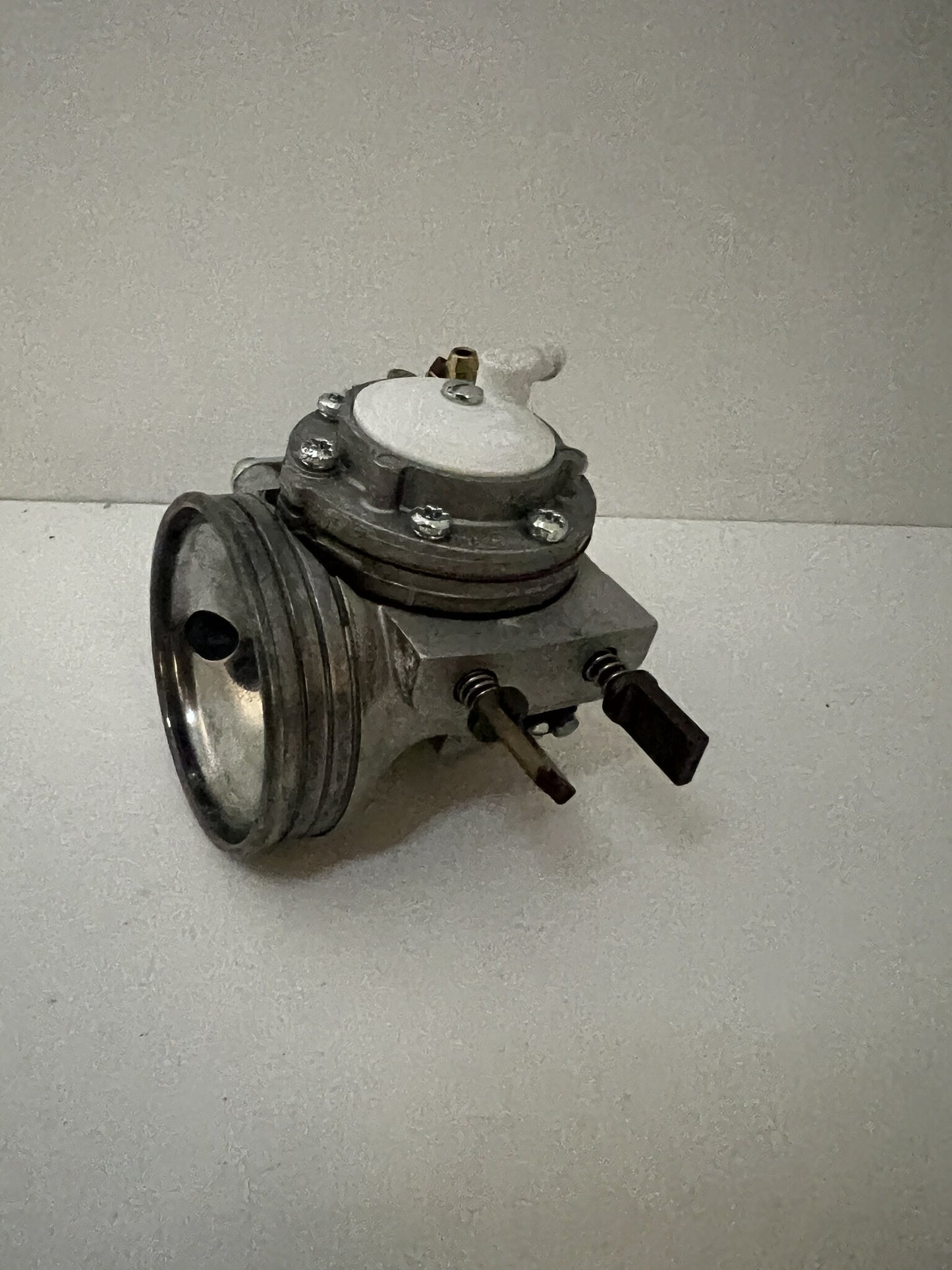 Carburateur Tillotson HW 46 A d'occasion