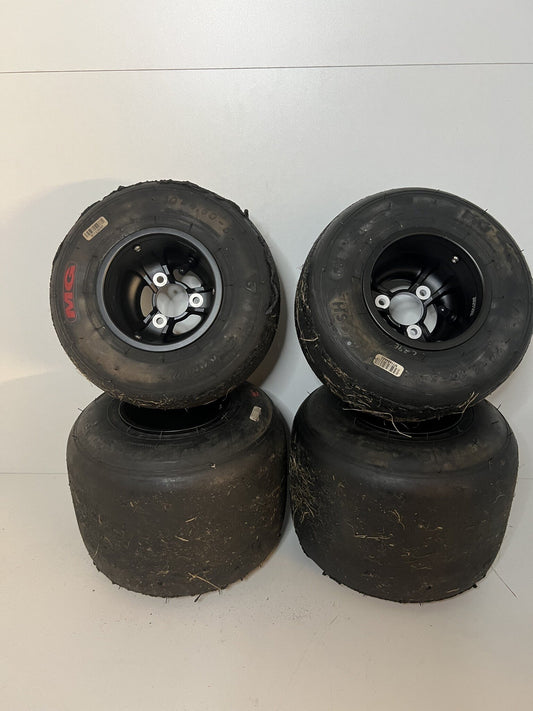 Pneus slicks MG SH d'occasion avec jantes en magnésium neuves 130-212MM