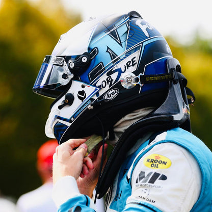 Faites pulvériser votre casque de kart par un professionnel